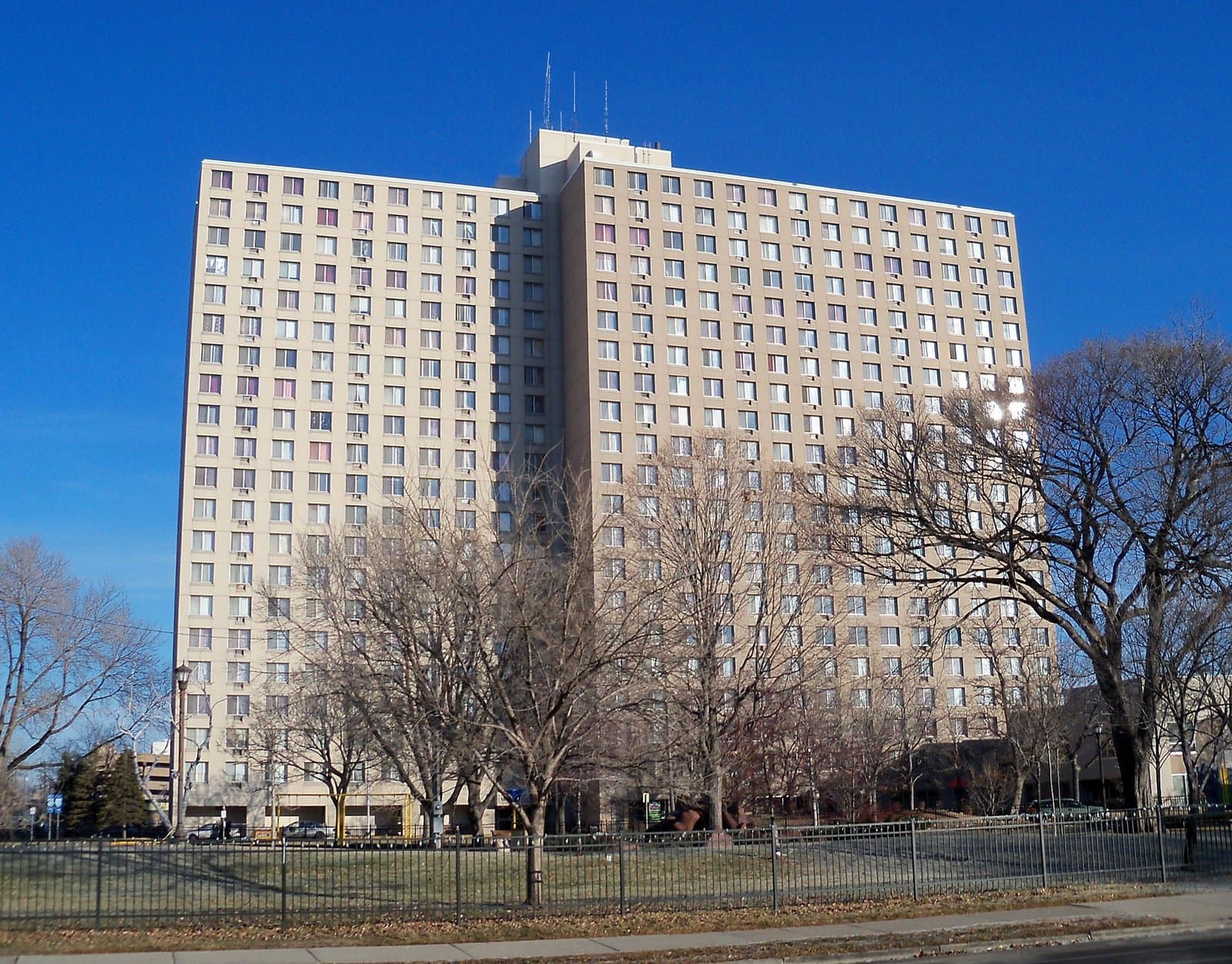 Franklin Avenue Apartment building 5