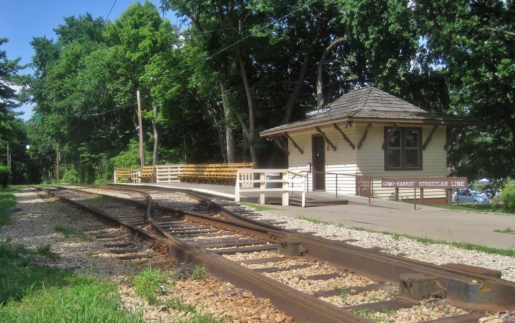Como-Harriet Streetcar Rolls Again Between the Lakes