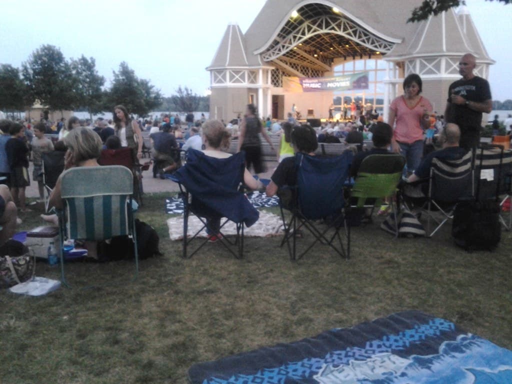 Free Orchestra Night Packs the Bandshell Lawn