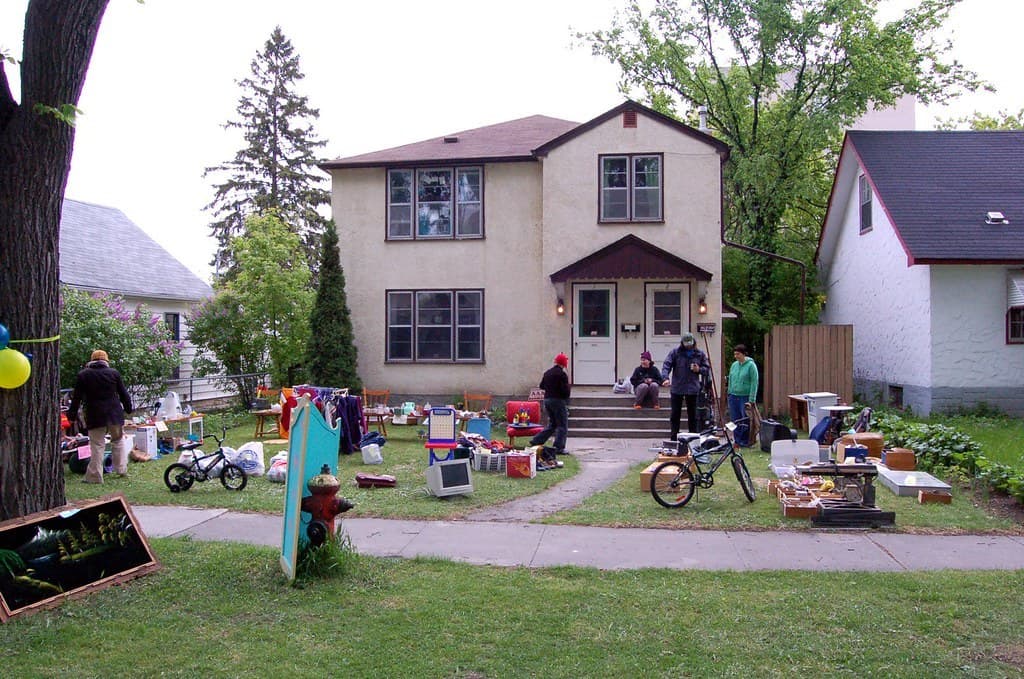 This Weekend in the Neighborhood: Yard Sales and a Bike Loop